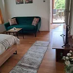 凯泽旅馆 招待所 *